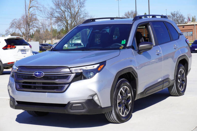 2025 Subaru Forester Premium