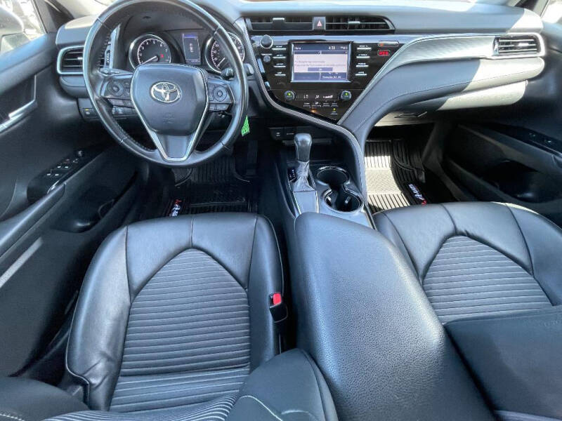 Used 2019 Toyota Camry SE with VIN 4T1B11HK4KU209315 for sale in Knoxville, TN