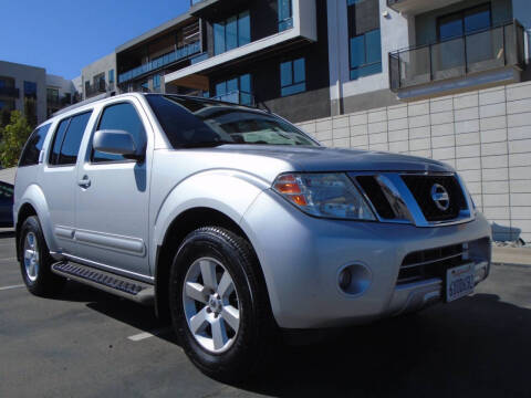 2012 Nissan Pathfinder SV