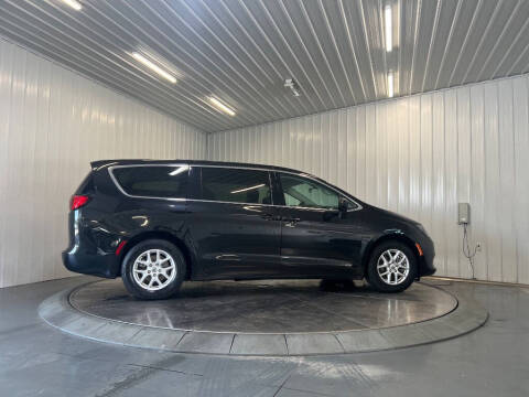 2021 Chrysler Voyager LX