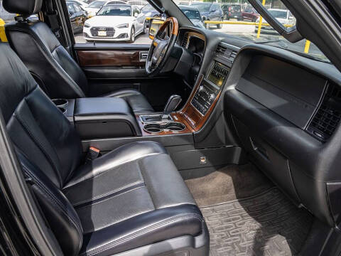 2017 Lincoln Navigator L Select