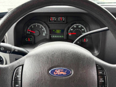 2012 Ford E-Series E-350 SD