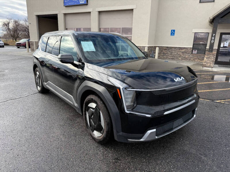 2024 Kia Ev9 Wind's photo