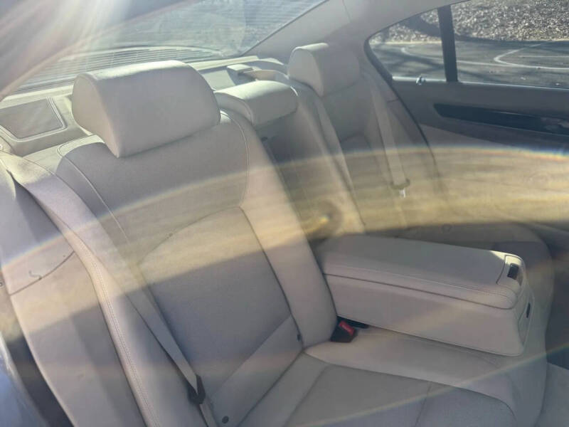 2013 BMW 7 Series 740Li xDrive