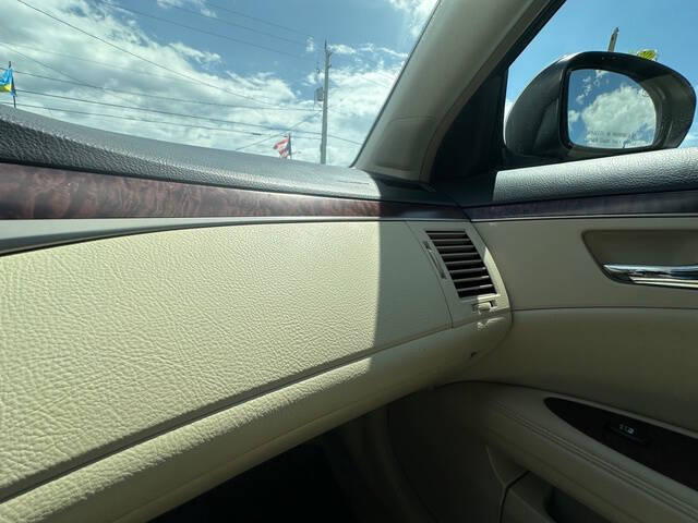 2011 Toyota Avalon Limited