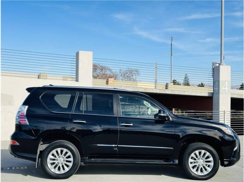 2019 Lexus GX PREMIUM photo 12