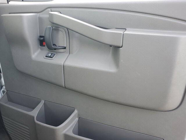 2023 Chevrolet Express LS 3500