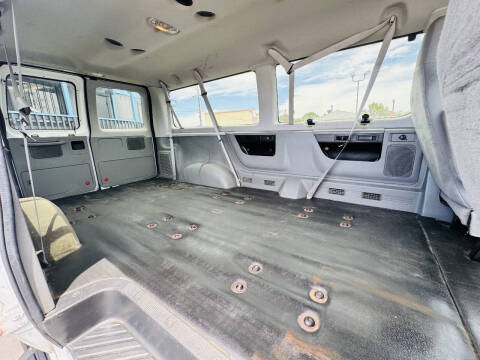 2013 Ford E-Series E-350 SD XL