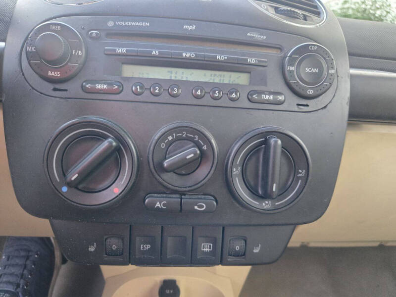 2006 Volkswagen New Beetle 2.5