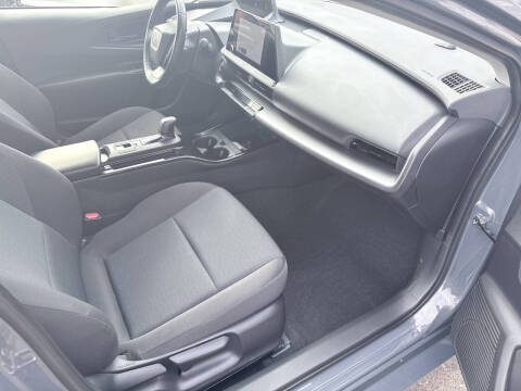 2024 Toyota Prius LE
