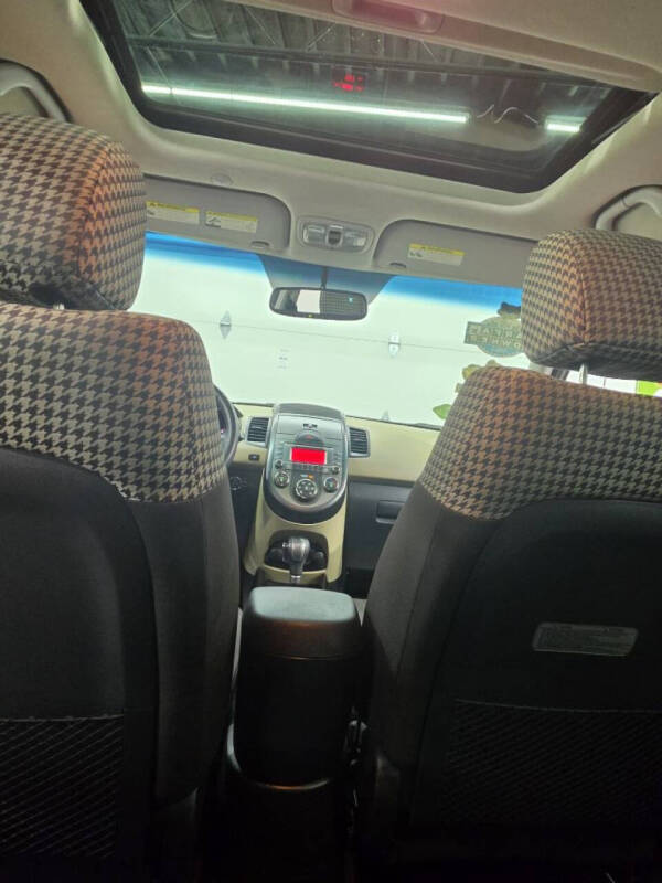 2010 Kia Soul +
