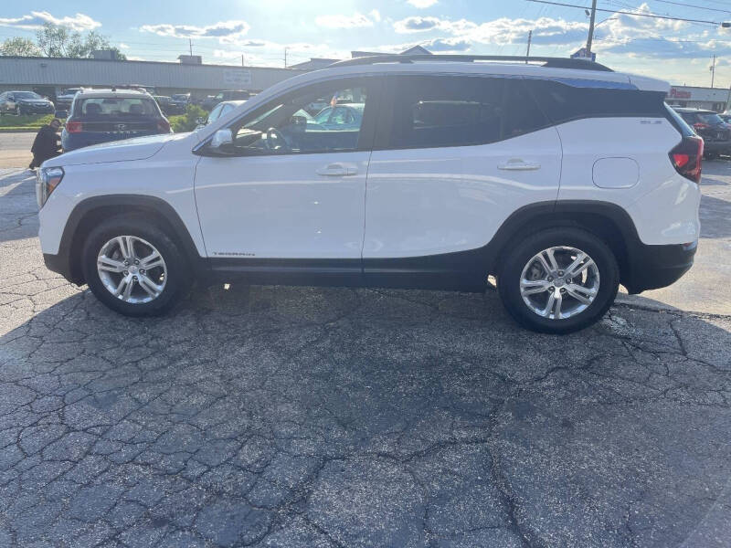 2022 GMC Terrain SLE