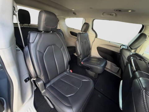 2018 Chrysler Pacifica Touring L Plus