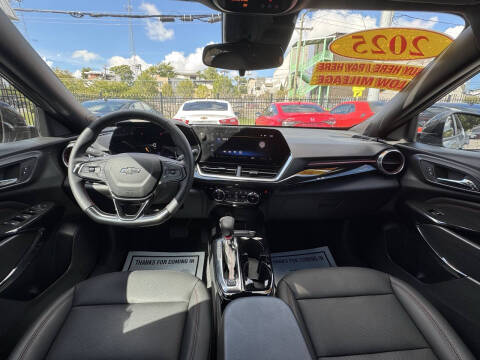 2025 Chevrolet Trax RS