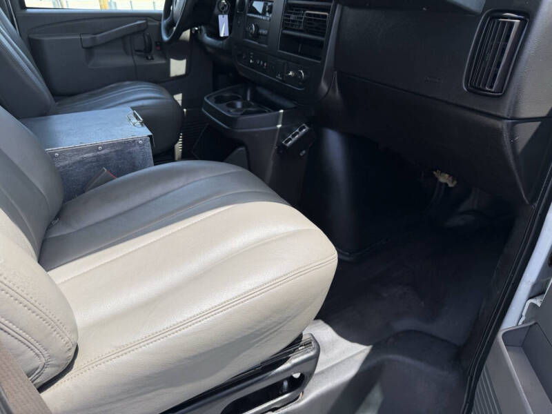 2020 GMC Savana 3500