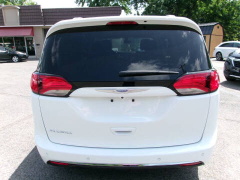 2018 Chrysler Pacifica Touring L