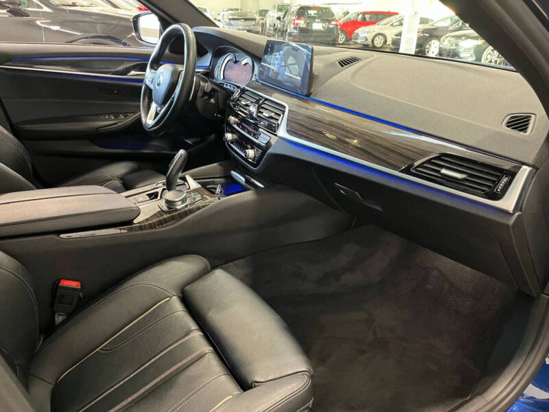 2017 BMW 5 Series 530i