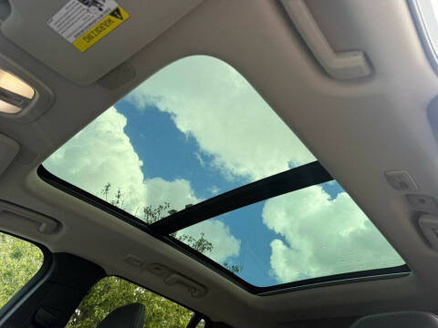 2025 Volvo XC90 B5 Core Bright Theme