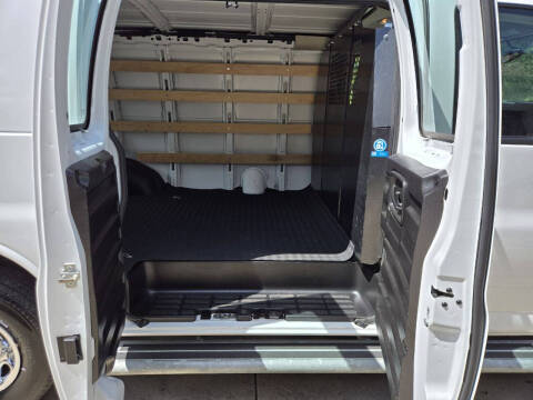 2023 GMC Savana 2500