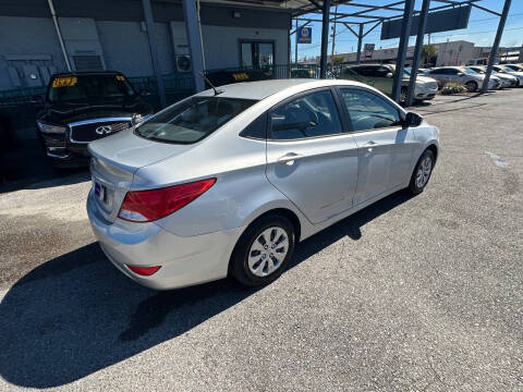 2016 Hyundai Accent SE