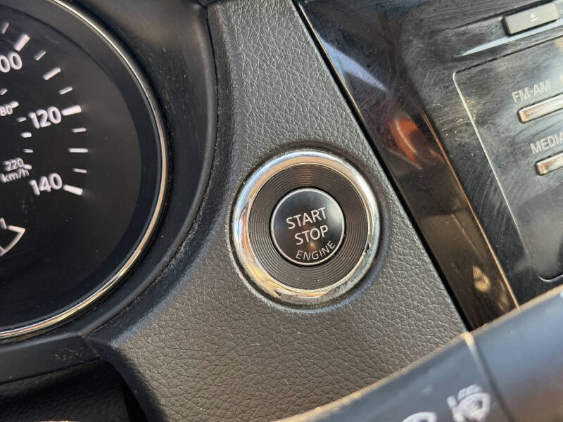 2015 Nissan Rogue SV