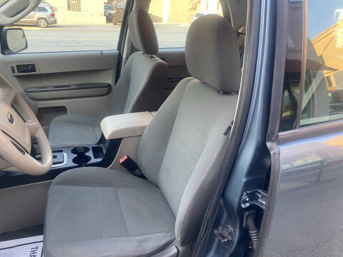 2011 Ford Escape XLS