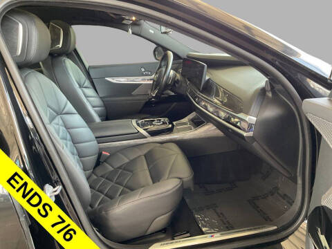 2024 BMW 7 Series 740i