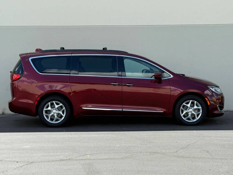 2017 Chrysler Pacifica