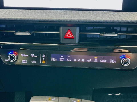 2024 Kia EV6 Light