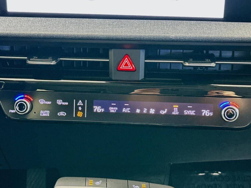 2024 Kia EV6 Light