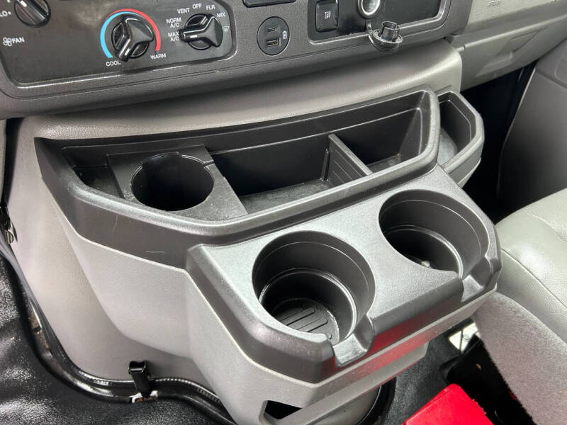 2024 Ford E-Series