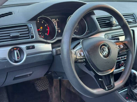 2018 Volkswagen Passat 2.0T S
