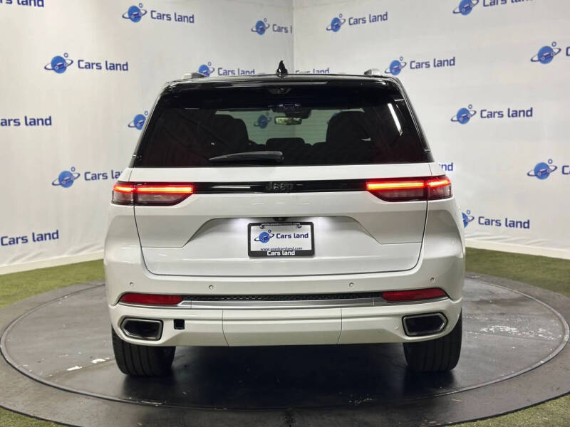 2022 Jeep Grand Cherokee Summit Reserve