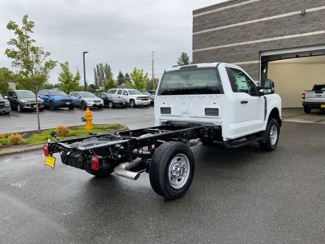 2025 Ford F-350 Super Duty XL
