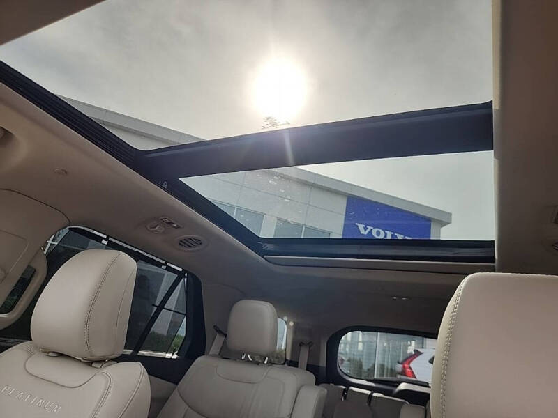 2022 Ford Explorer Hybrid Platinum