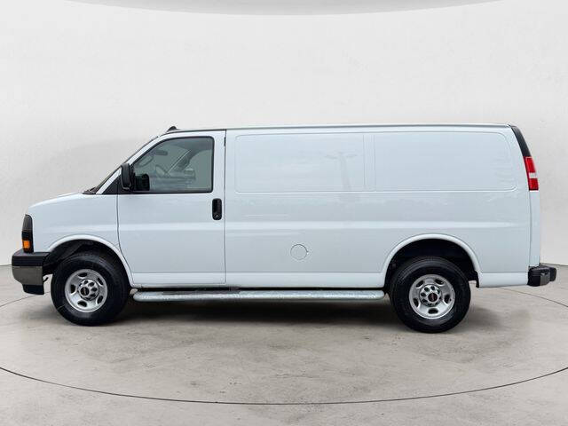 2024 GMC Savana 2500