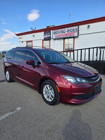 2020 Chrysler Voyager for sale at Moving Rides in El Paso TX