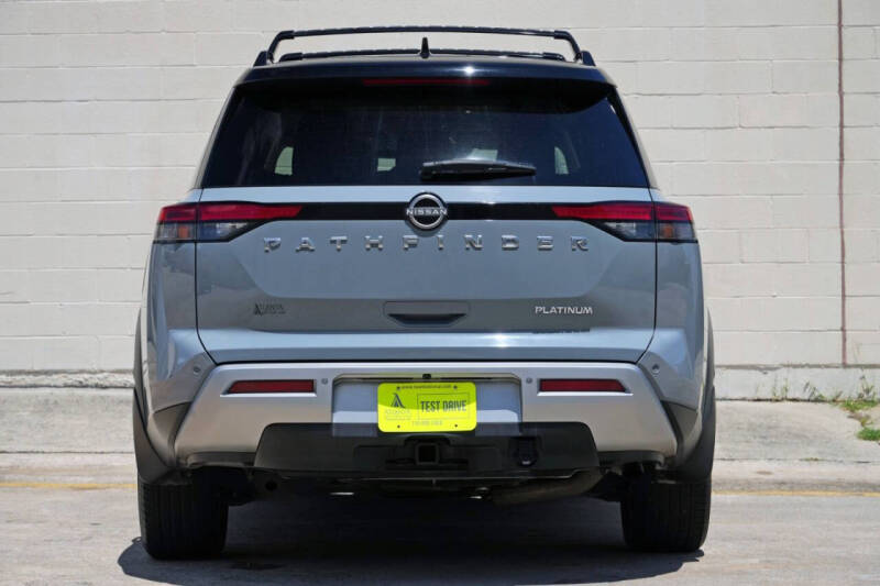2022 Nissan Pathfinder Platinum