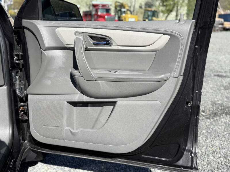 2017 Chevrolet Traverse LS