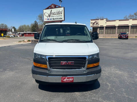 2023 GMC Savana 2500