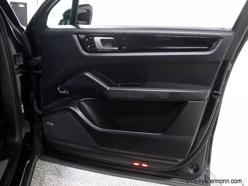 2020 Porsche Cayenne S