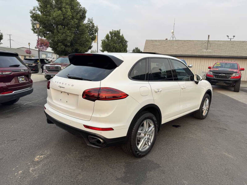 2016 Porsche Cayenne