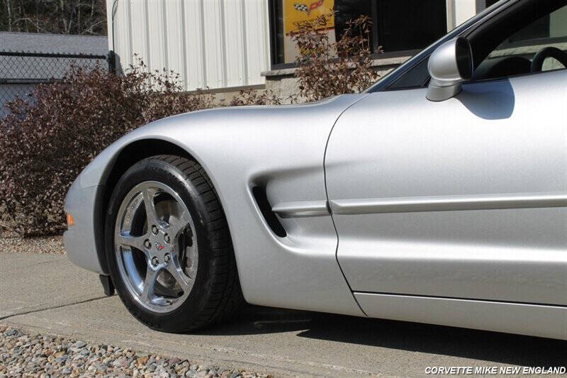 2001 Chevrolet Corvette 30