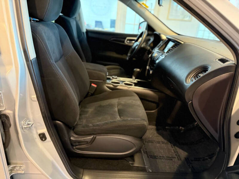 2016 Nissan Pathfinder