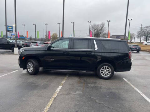 2024 Chevrolet Suburban LT