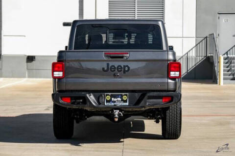 2024 Jeep Gladiator Sport