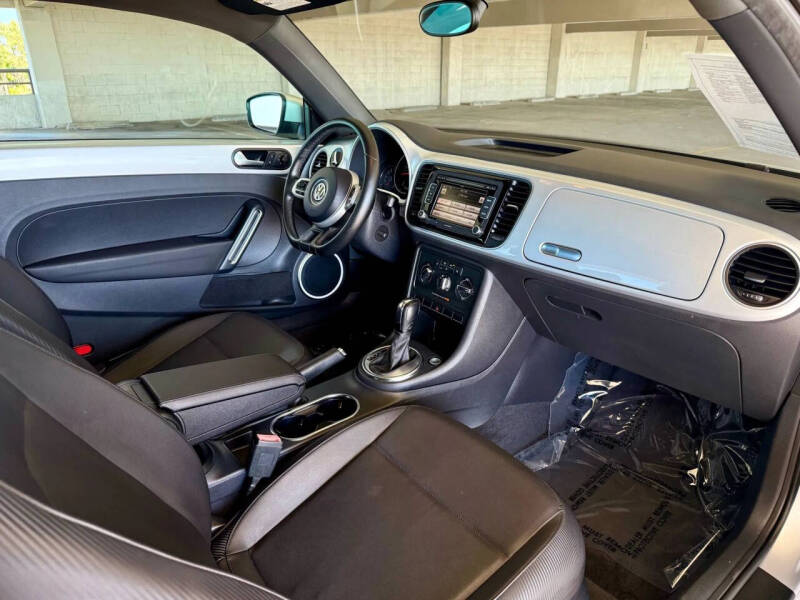 2012 Volkswagen Beetle