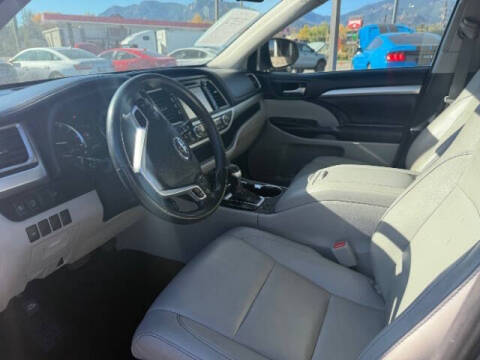 2018 Toyota Highlander SE