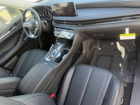 2025 Infiniti QX60 Luxe