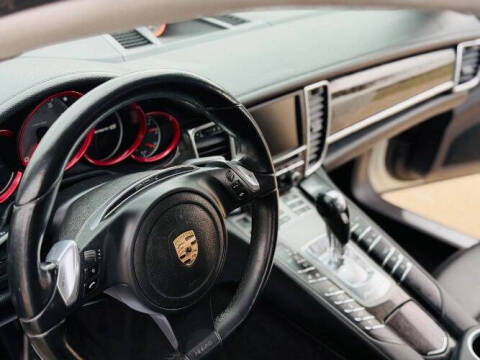 2012 Porsche Panamera